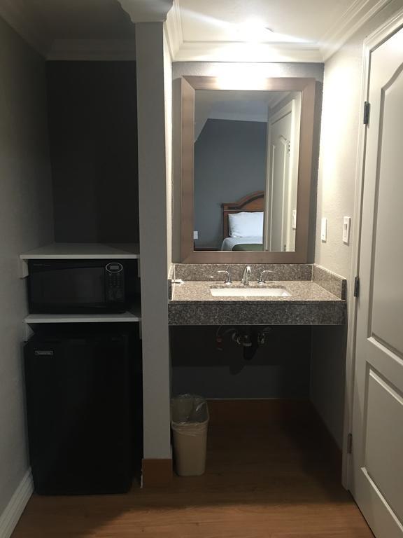 Town House Motel Lynwood Extérieur photo
