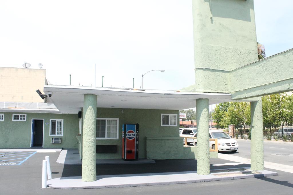 Town House Motel Lynwood Extérieur photo