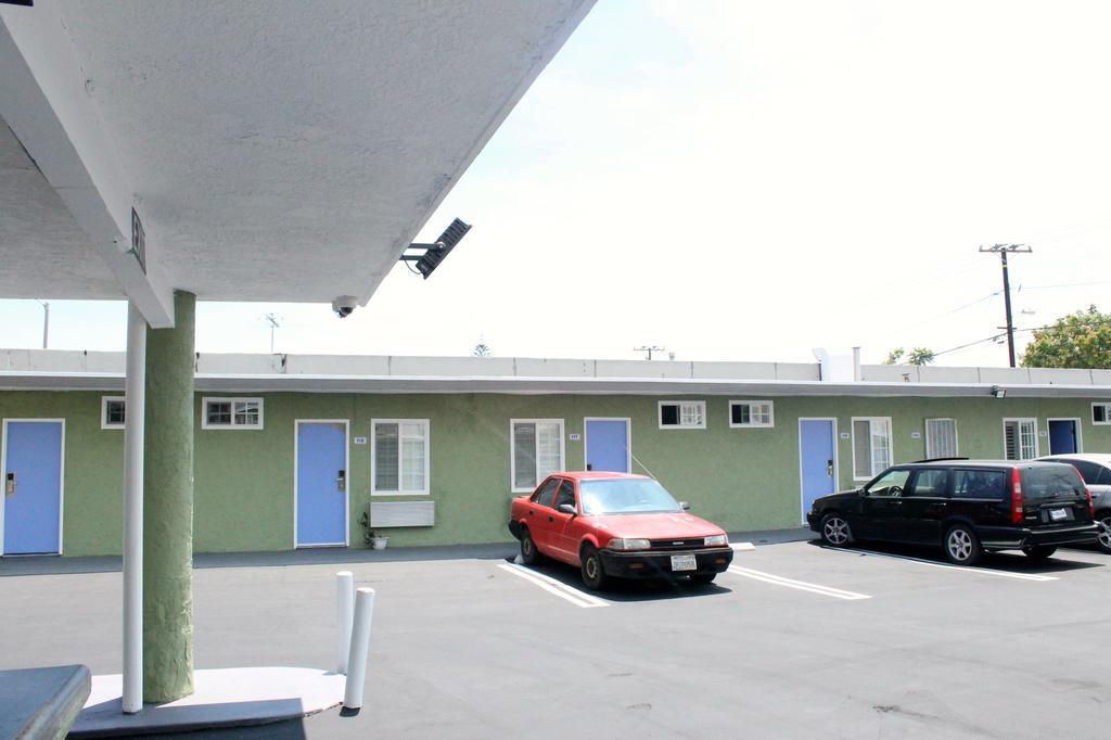 Town House Motel Lynwood Extérieur photo