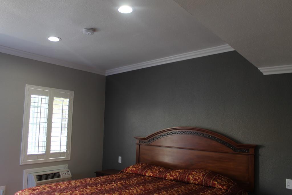 Town House Motel Lynwood Extérieur photo