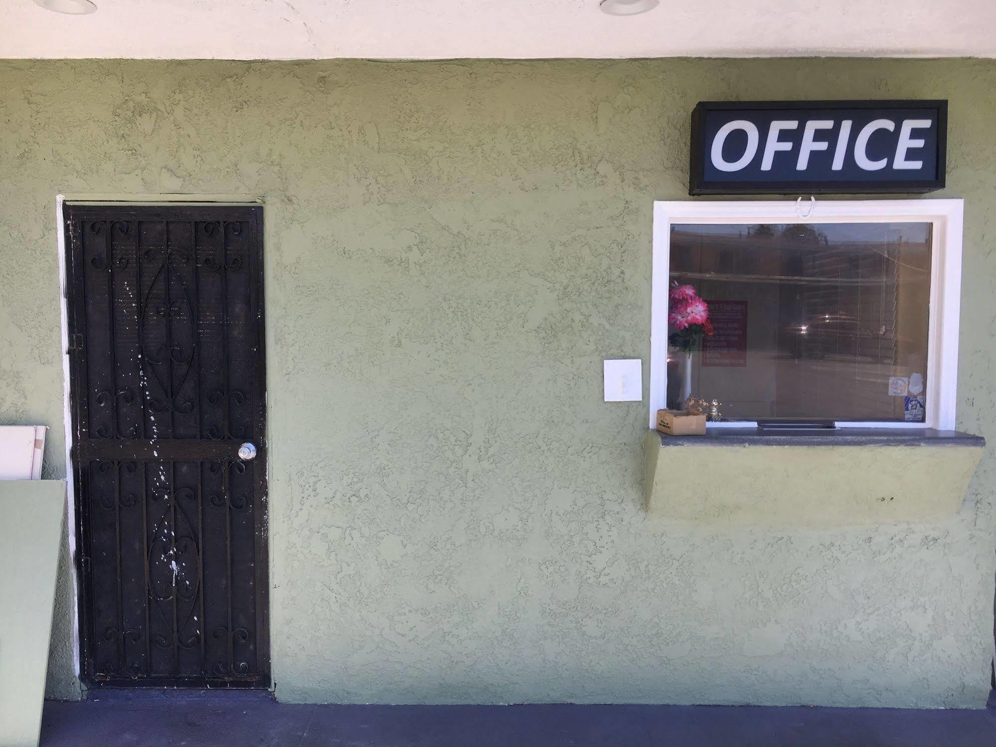 Town House Motel Lynwood Extérieur photo