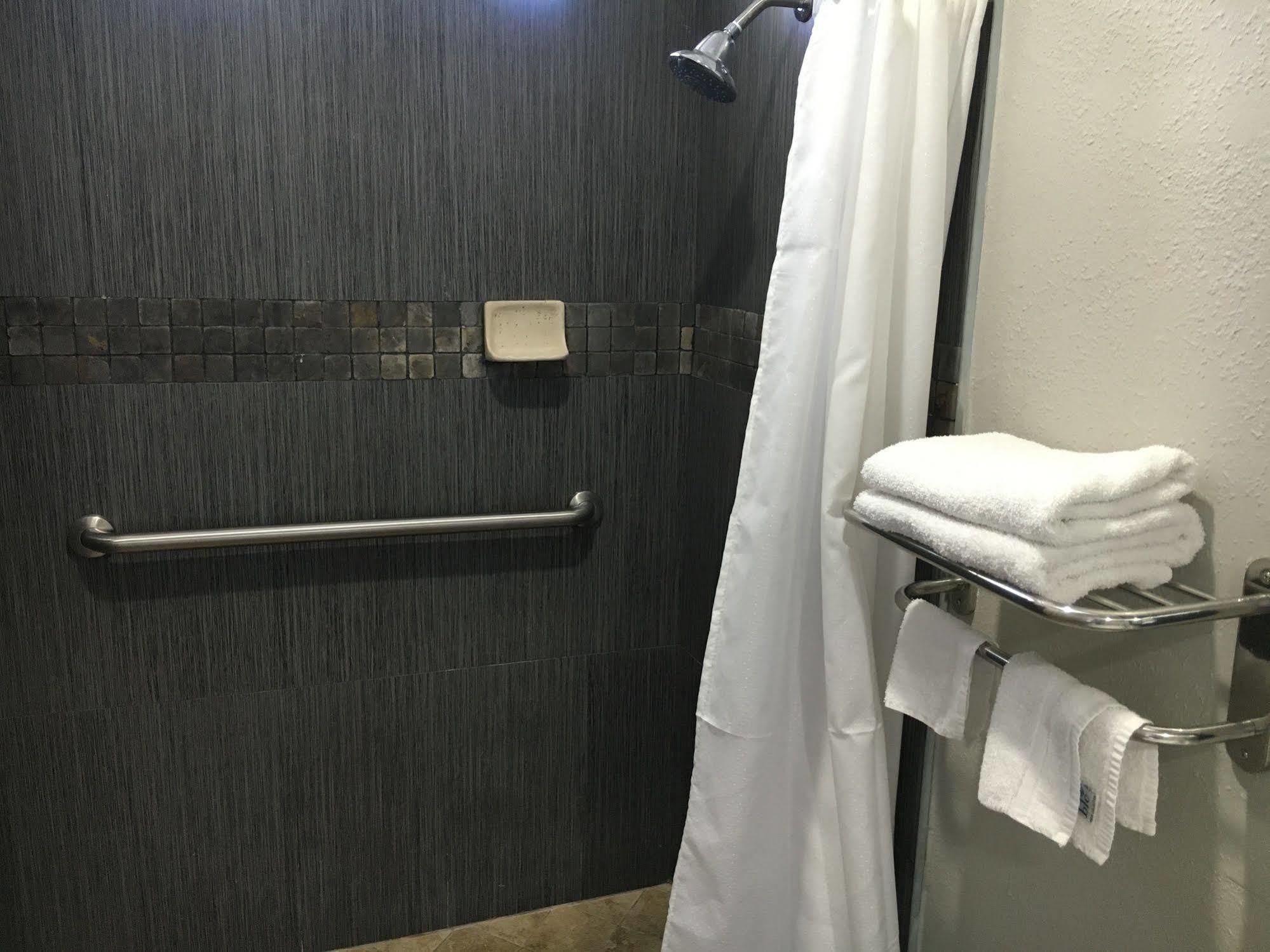 Town House Motel Lynwood Extérieur photo