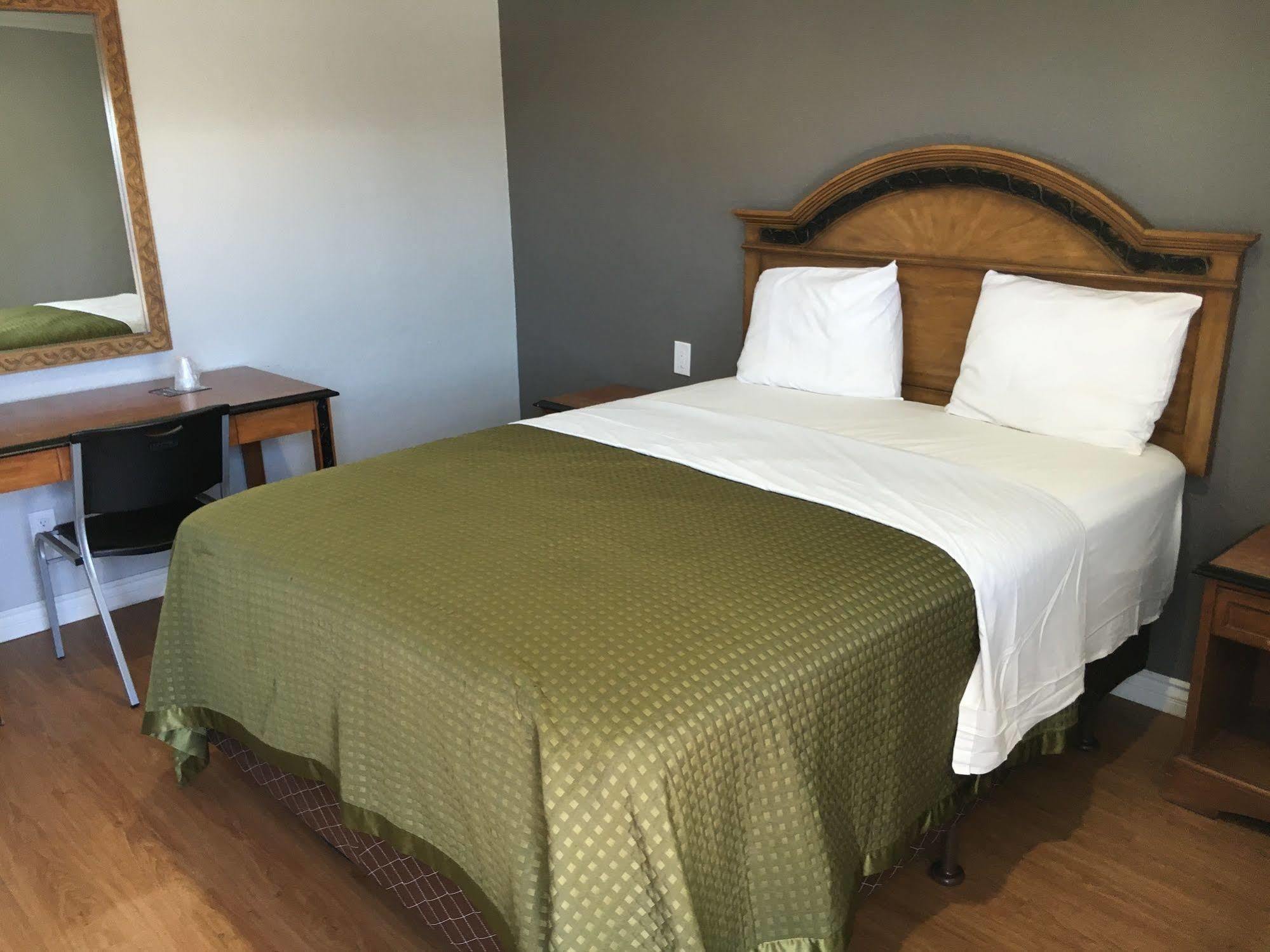 Town House Motel Lynwood Extérieur photo